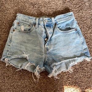 Levi’s 501 Jean shorts!!